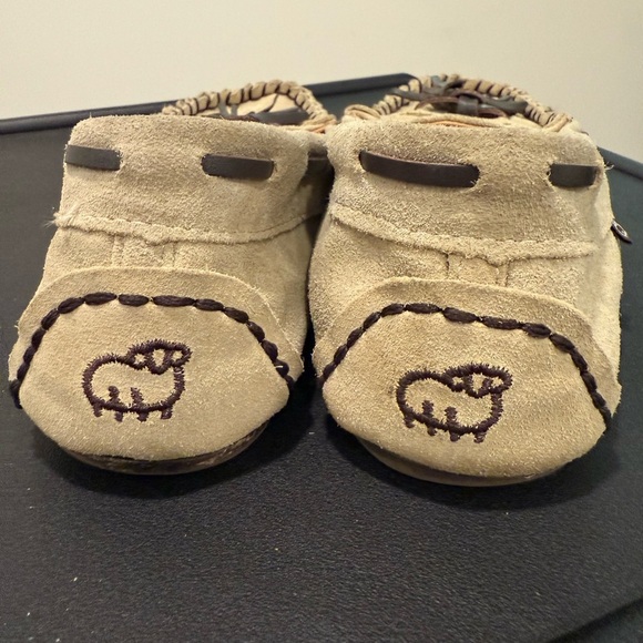 Lamo Beige /Tan Suede Moccasins with Tassels Slipper Shoes Slip On Relaxed - Picture 7 of 10